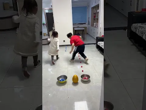 Family Balloon Stomp Challenge #Funny #Comedy #Fun #FunnyShorts #FunnyFails #FunnyGames