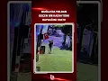Mugla da bir magazanin onunde asili bulunan Turk bayragi yoldan gecen bir kadin tarafindan yakildi
