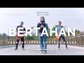 Download Lagu BERTAHAN - FIVE MINUTES KARAOKE | FEMALE KEY | NADA WANITA COVER QHUTBUS SAKHA