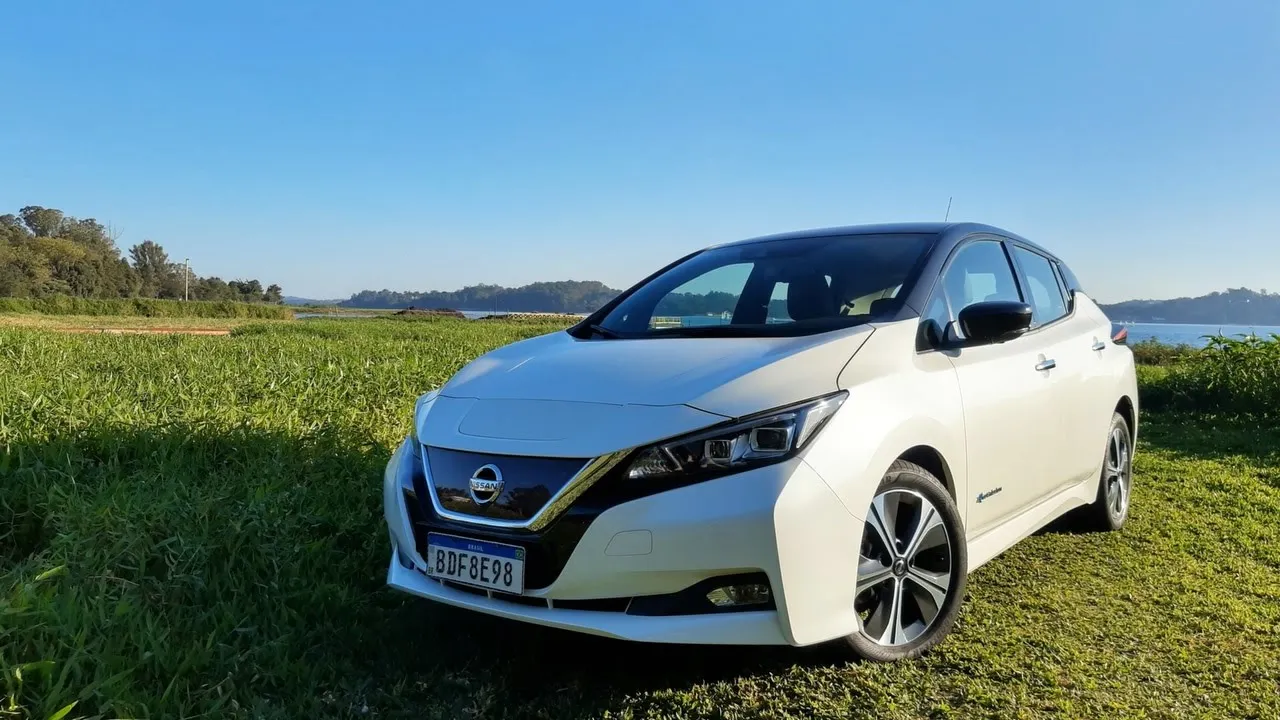 Nissan Leaf, carro 100% elétrico // Caçador de Carros