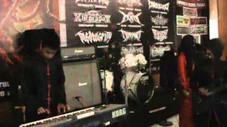 dupa hati penuh luka live at purworejo gogrog 11