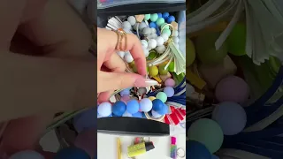ASMR Packing Order 🌈 As many iridescent goodies as possible with a little pop of yellow! 💛✨ #642400