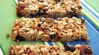 These oatmeal bars are healthy, vegan and easy to make. They are soft, chewy and light, packed with . 