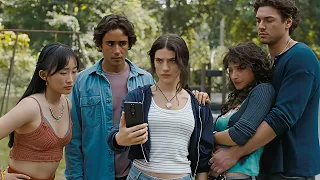 مجموعة أصدقاء بيتحبسوا داخل قرية مهجورة وملعونه ومفيش أى طريقة للخروج 