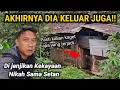 Lagu INI DIA ORANGNYA!! GAK NYANGKA NEKAT TINGGAL DAN TIDUR DI GUBUK REYOT TENGAH HUTAN