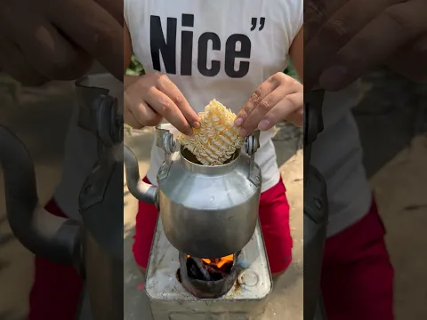 Bushcraft skills: Smart trick to make survival noodles in the forest #bushcraft #camping #outdoors