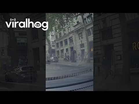Apparent Phone Theft Caught on Camera in London || ViralHog