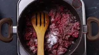 مفيش رمضان بيعدي بدون مكرونه بشاميل ع سفره الفطار 