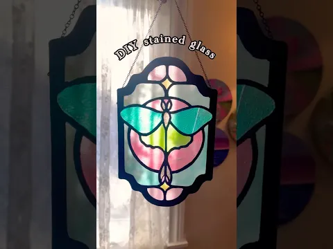 Stained glass effect using glue ๐ชโจ๐ชฉ #artidea #diy
