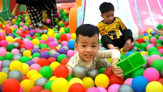 Đi chơi công viên, bé khỏe bé ngoan - Nhạc thiếu nhi em Sáo đi nhà bóng dịp tết