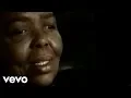 Download Lagu Cesária Evora - Petit pays (Official Video)