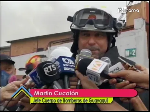 Se registra incendio de dos bodegas en vía perimetral de Guayaquil