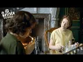 Download Lagu Margaret Gives Elizabeth A Taste of Her Own Medicine | The Crown (Claire Foy, Vanessa Kirby)