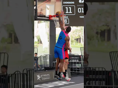 Air Kelly has LIFT OFF 😮‍💨✈️