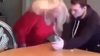 يعينى دا اتصدم 