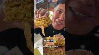 Martabak indomie rendang!  #streetfood