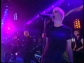 Download Lagu Chumbawamba Tubthumping (I Get Knocked Down But I Get Up Again) Top Of The Pops