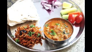या चविष्ट अशा सुक्या बोंबीलाच्या कालवणासोबत दोन घास जास्त जातील | Dry Bombay Duck curry