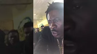shatta wale sends warning to wizkid fans