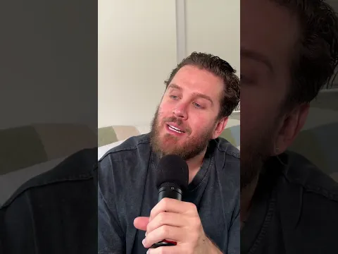 Los podcasts motivacionales donde hablan y no dicen nada