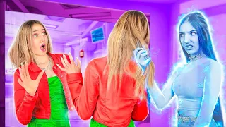 ملكة المدرسة وقعت في غيبوبة انتقمت من أكثر طالبة محبوبة 