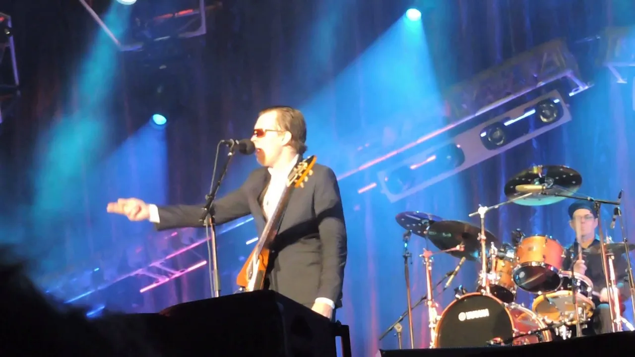 Breaking Up Somebody's Home  - Joe Bonamassa - Darlings Water Front Bangor Maine, 8/12/2015