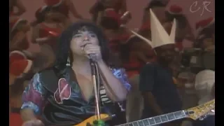 Luiz Caldas - O Que é Que Essa Nega Quer ? / Faustão 1990