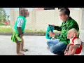 Download Lagu The funniest incident ever of CUTIS, making Dad \u0026 baby monkey confused😂