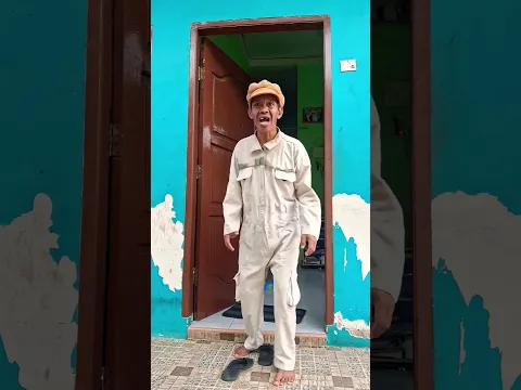 Raksasa Ngambil Pesawat