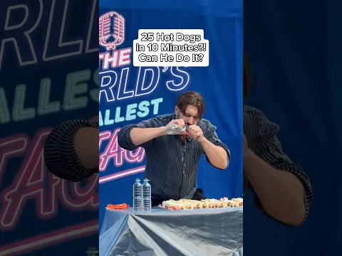 25 hot dogs in 10 minutes?🌭 Place your bets🍿#WorldsSmallestStage #wss