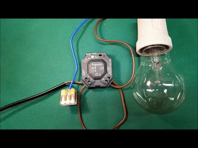 Regulador para montaje en caja de mecanismos y control por pulsador L=5-200VA LED=4-100VA sin neutro SE, SCHNEIDER ELECTRIC, CCT99100