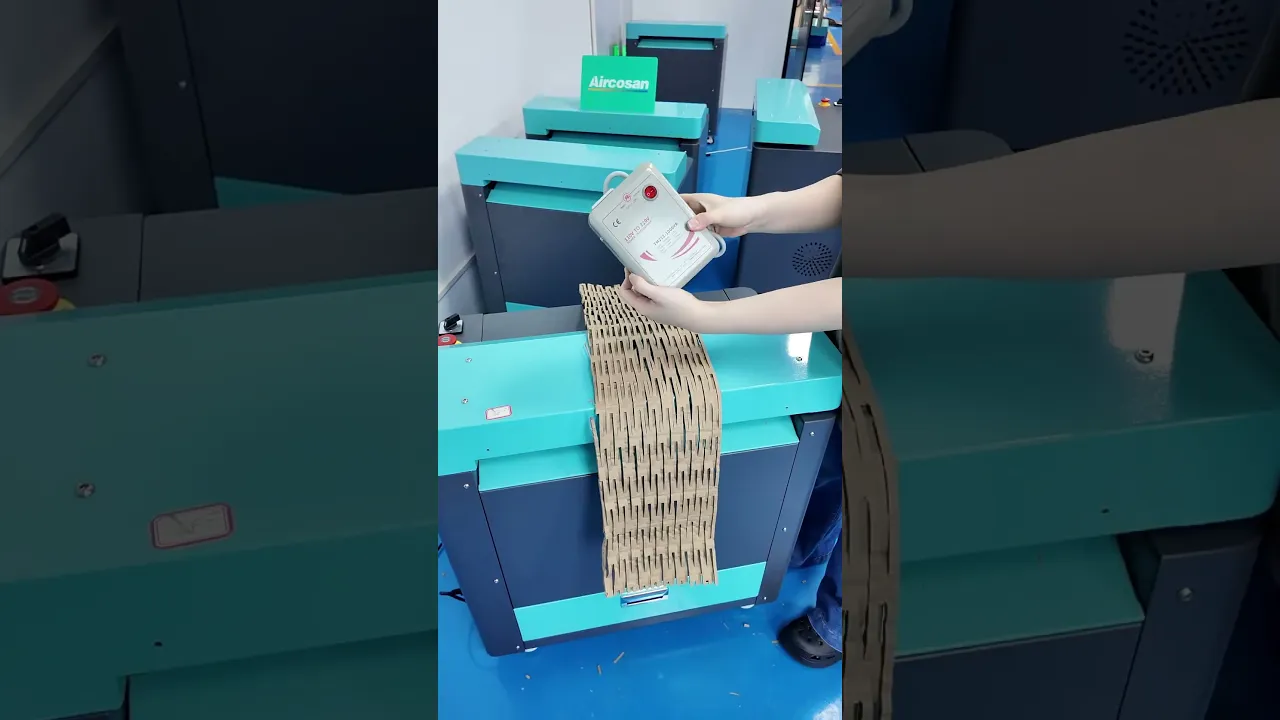 110V 전원은 산업용 판지 파쇄기에 문제가 없습니다. 최대 20mm 두께를 부드럽게 절단합니다.
