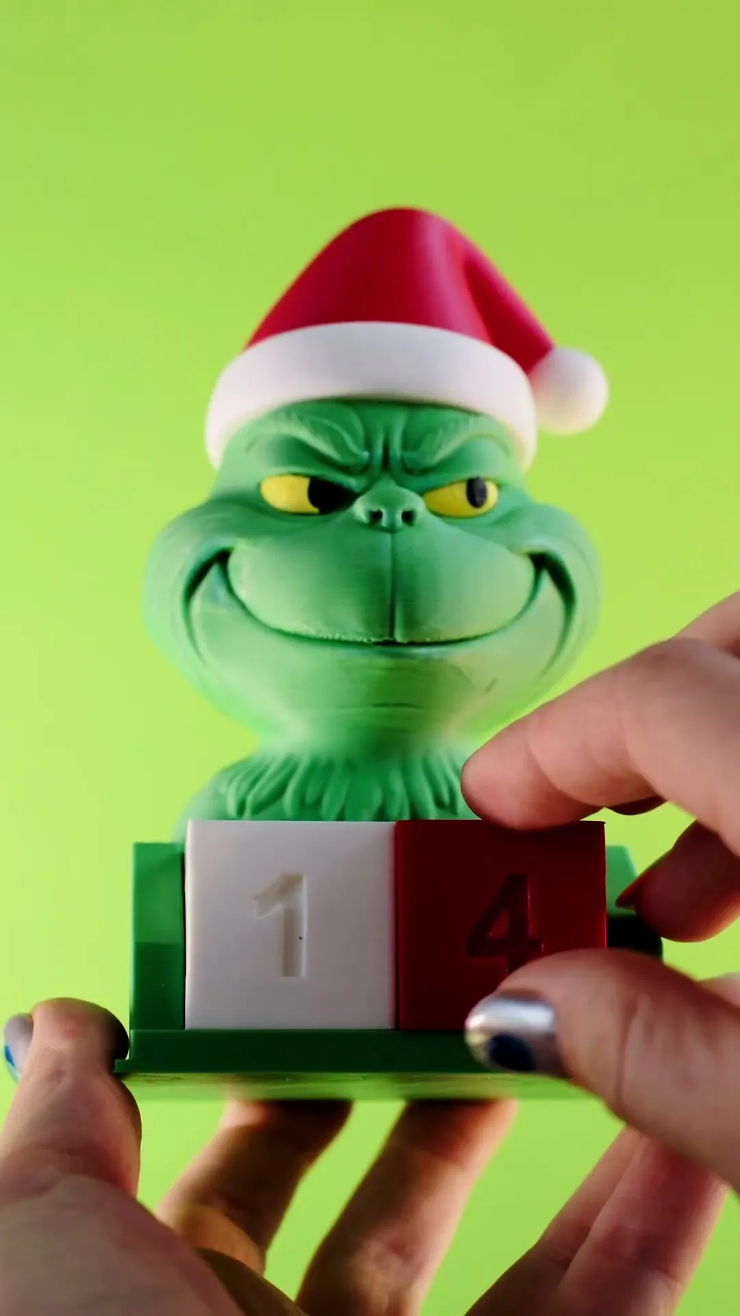 Grinch Christmas Countdown Calendar – Desk Decor