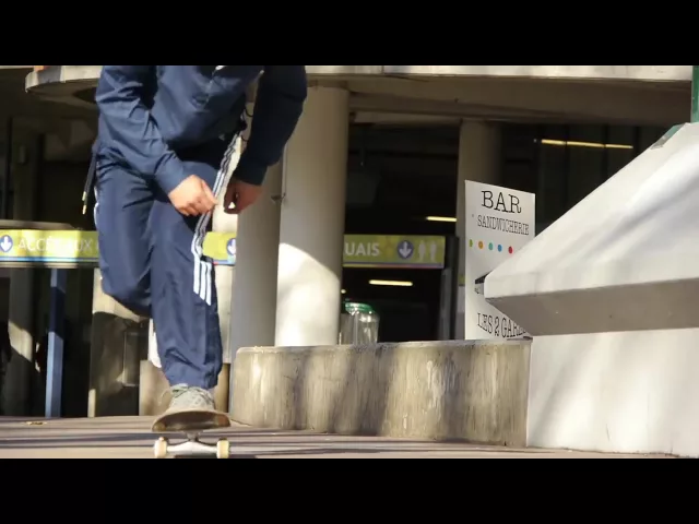 Видео