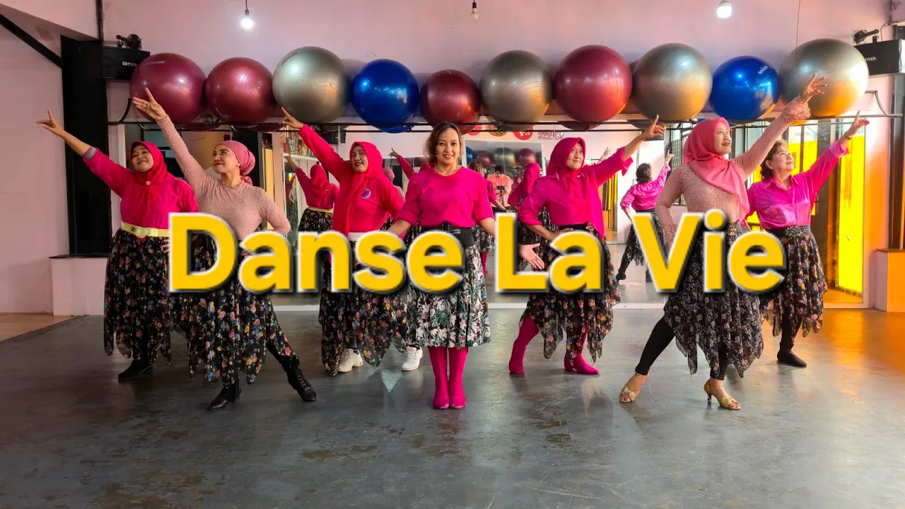 Danse La Vie -Line Dance-Phrased Intermediate-Choreo José MiguelBelloqueVane ,Roy Verdonk(NL)jun2025 Danse La Vie -Line Dance-Phrased Intermediate-Choreo José MiguelBelloqueVane ,Roy Verdonk(NL)jun2025