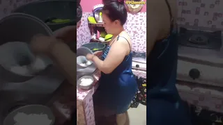  tante mau masak nasi 
