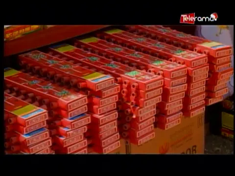 Sexta feria de fuegos artificiales ubicada en la explanada del estadio Monumental