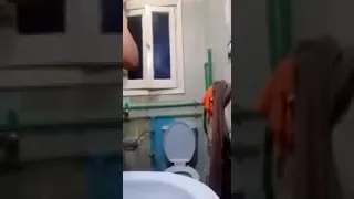 رقص في الحمام ولعه 