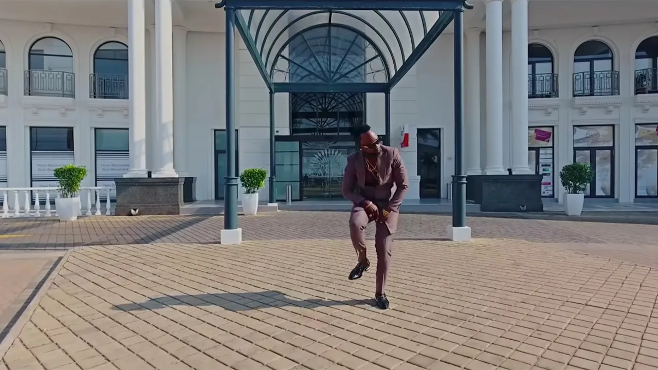 Mr. Bow - Nitafa Nawena (Official Music Video)