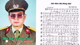 Hát bên mộ đồng đội
