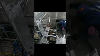 Watch the build of a performance catamaran #odiseacatamarans #performanceboats #welding #boatbuild