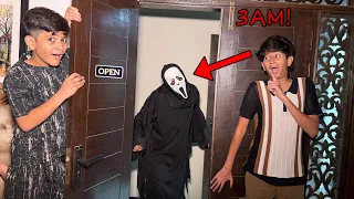 DON’T OPEN YOUR DOOR AT 3 AM! SCREAM KILLER😱