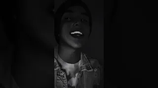 هو سابك وبايديه 