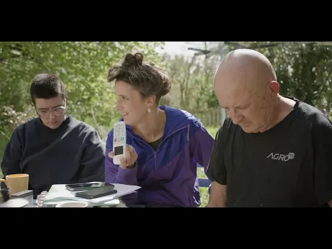 ÉLEVER AU GRAIN - Bande-annonce - YouTube thumbnail