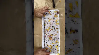 Naturally dyeing linen napkins using bundle dye technique