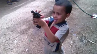 اصغر طفل في صعيد مصر ضرب نار    دندنها