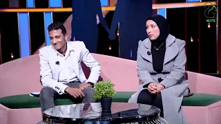 الضيفة جابت المذيعة من شعرها ومسحت بيها الأرض 