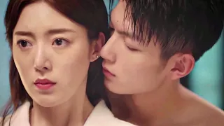 يخرج من الحمام و يحمل نفس رائحـتي والان هي فرصتي لفعلها معه  يخرج من الحمام و يحمل نفس رائحـتي والان هي فرصتي لفعلها معه