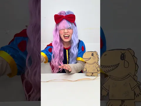 Sion Princess Makes a Cardboard Dinosaur Costume!