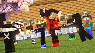 Minecraft 2 SPEED runner VS 8 HUNTERS......